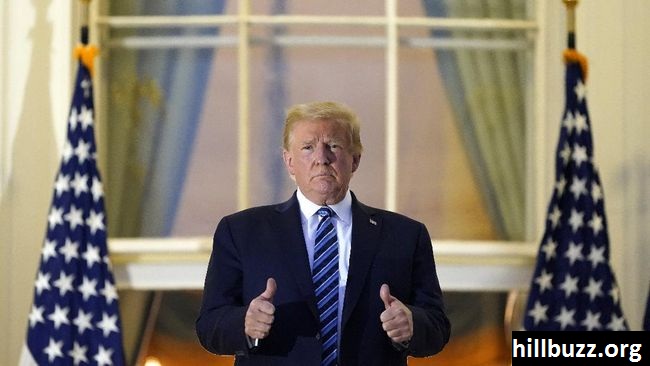 Bagaimana Trump Menyatukan Kerajaan Bisnisnya dengan Kepresidenan